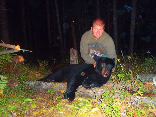 Bear Hunting, Hunter
